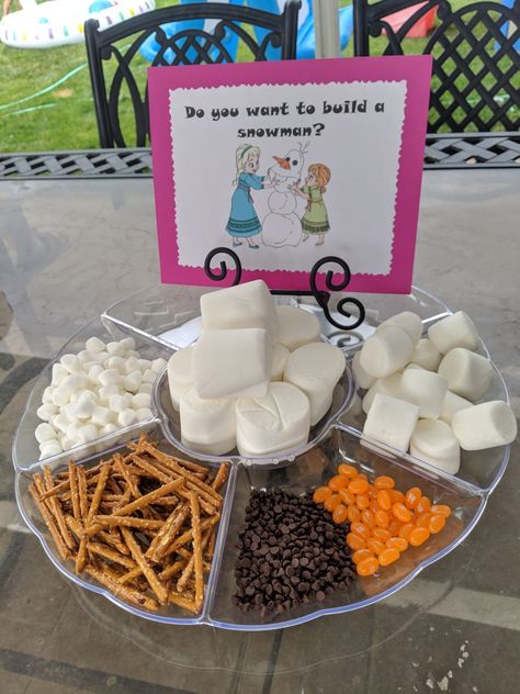 Frozen birthday, marshmallow snowman, do you want to build a snowman. Frozen Theme Punch, Frozen Birthday Party 3 Year, Disney Frozen Food Ideas, Frozen Movie Food Ideas, Snow Much Fun Birthday Party, Frozen Theme Food Ideas, Winter Wonderland Food Ideas Themed Parties, Elsa Themed Birthday Party Food Ideas, Frozen Party Appetizers