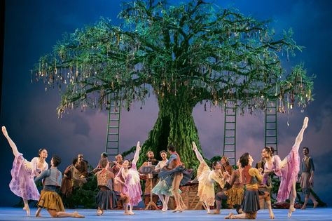 Winter's Tale. The interpretation of Shakespeare’s romance by the National Ballet of Canada mostly hits the right notes. Winters Tale, A Level Textiles, The Royal Ballet, Ballerina Barbie, Traditional Tales, American Ballet Theatre, Ballet Inspiration, Winter's Tale, Royal Ballet