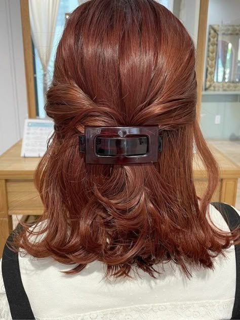 Multidimensional Red Hair, Brownish Orange Hair, Cheveux Oranges, Red Hair Inspo, Ginger Hair Color, Dream Aesthetic, Hair Color Auburn, Haircuts For Medium Hair, Hair Color And Cut