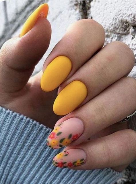 Nails With Gel, Neon Yellow Nails, Yellow Nails Design, Orange Nail, Manicure Colors, Coffin Shape Nails, Glass Nails, Nail Patterns, Oval Nails