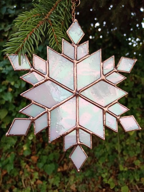 Stained Glass Single or Couple Pearlescent Snowflake - Etsy Christmas Star Stained Glass Pattern, Stained Glass Christmas Ornaments Tree Decorations, Christmas Stainglass Patterns, Stained Glass Tree Ornaments, Stained Glass Christmas Tree Pattern, Diy Stained Glass Ornaments, Christmas Stained Glass Window, Easy Stained Glass Art, Stained Glass Snowflakes Pattern