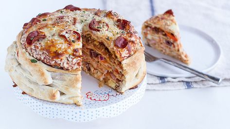 Pizza Cake Recipe - Tablespoon.com | 40 minutes · Serves 1 · A cake with layer upon layer of cheesy pizza. This meal is entertaining in itself! Pepperoni Pizza Rolls, Breakfast Pie, Pillsbury Dough, Pizza Cake, Pizza Flavors, Food Pizza, Pizza Rolls, How To Cook Sausage, Pizza Party