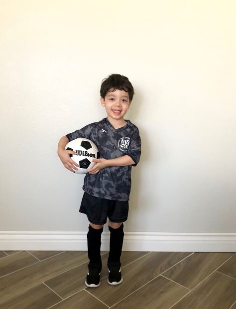 Day 5 of the #31DaysofHalloween Challenge Halloween Costume Ideas Boys Soccer Player Halloween Costume Ideas Boys, Costume Ideas Boys, Soccer Player Costume, Soccer Costume, Team Halloween Costumes, Soccer Photo, Ayso Soccer, Quick Costumes, Boys Soccer