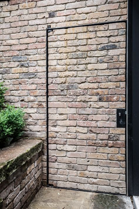 FINISHES EXTERIOR | Metal Works London. Brickslip Clad Hidden Door #Doors #Exterior #Finishes #Hidden #Brickslips [ok] Hidden Exterior Door Entrance, Hidden Exterior Door, Exterior Finishes, London Gallery, Gates And Railings, Brick Cladding, Brick Detail, Custom Metal Fabrication, Structural Steel