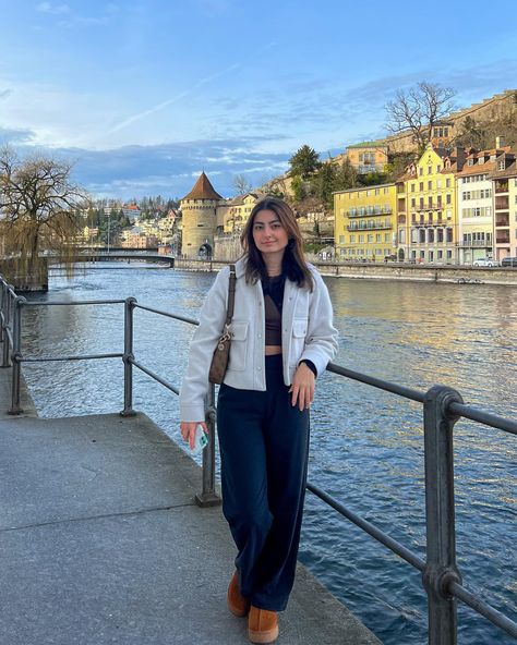 mentally at the beach . . . #ootd#outfitinspo#zara#zaraoutfit#uggs#uggdupes#pinterest#lucerne#switzerland#luzern#outfitoftheday Lucerne Switzerland Outfit, Lucerne Outfits, Switzerland Outfit, Switzerland Luzern, Switzerland Instagram, Beach Ootd, Lucerne Switzerland, Lucerne, At The Beach