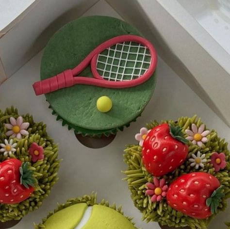 Lollipop Cake Supplies on Instagram: "There are two kinds of people: those that play tennis, and those that watch others play tennis while eating cupcakes. I know which one I am 🤣🧁  An epic Wimbledon themed set of cupcakes by the very talented @keys_cake_bakery! . . . . #cupcakeart #tennistheme #wimbledon #tenniscupcakes #cupcakeinso #cupcakedesign #cupcakesofinstagram #cupcakedecorating" Tennis Cupcakes, Fondant Creations, Lollipop Cake, Two Kinds Of People, Cake Supplies, Cupcake Art, Cake Bakery, Themed Cupcakes, Play Tennis