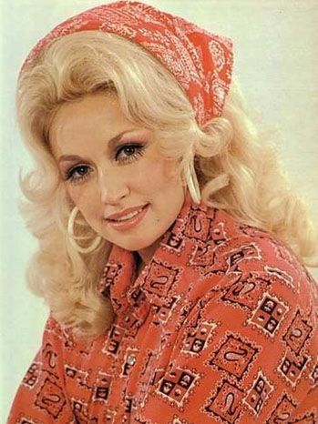 Dolly Parton 1970's Dolly Parton Costume, Dolly Parton Jolene, Dolly Parton Pictures, Hello Dolly, People Magazine, Dolly Parton, Country Singers, Always Love You, Miley Cyrus