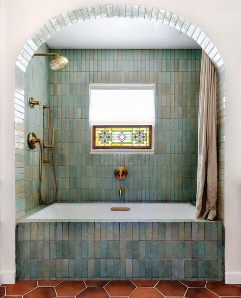 Shower Alcove, Cotto Tile, Bathroom Layouts, Bathroom Design Trends, Interior Design Per La Casa, Tile Trends, Primary Bathroom, Ranch Style Home, Bathroom Trends