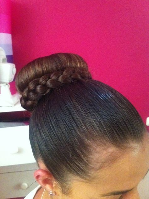 Donut bun with plait #bun #plait #hair Bun With Plait Around, Bun With Plait, Plait Bun, Plait Hair, Donut Bun Hairstyles, Gym Hair, Donut Bun, Dance Hair, Big Bun Hair