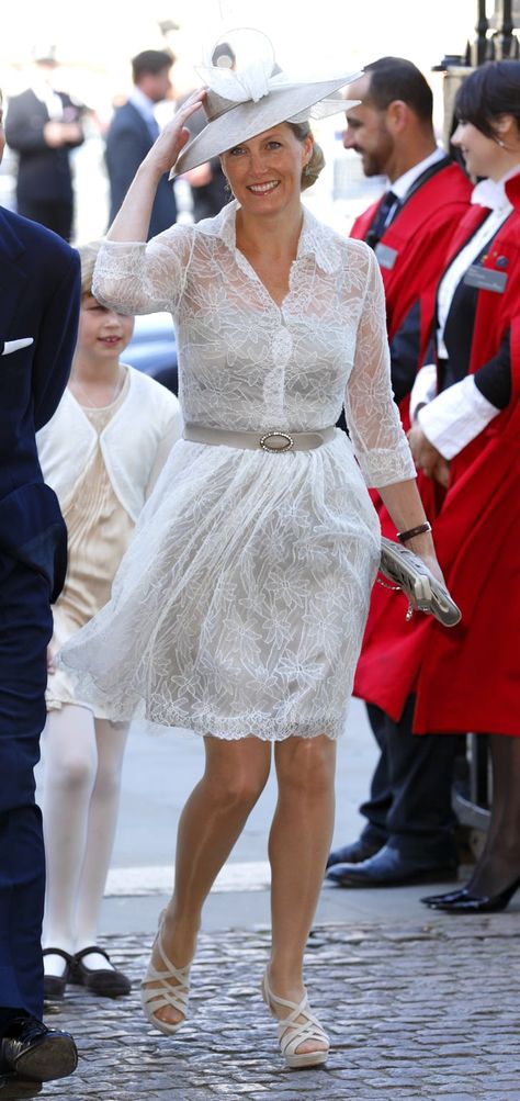 Dress Blowing In Wind, Countess Wessex, Lady Sarah Chatto, Duchess Of Edinburgh, Jenny Packham Dresses, Bespoke Hats, Kate And Meghan, Lady Louise Windsor, Real Fashion