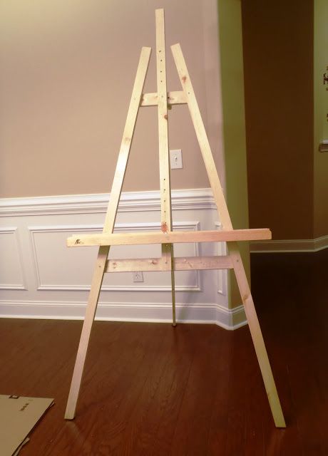 Lazy Liz on Less: Build a Cheap, Quick and Easy Artist Easel  Got the supplies today, well on my way. This girl is genius! Diy Easel, Diy Storage Rack, Diy Water Fountain, Tabletop Easel, Woodwork Projects, Yard Party, Artist Easel, Wood Easel, Art Easel