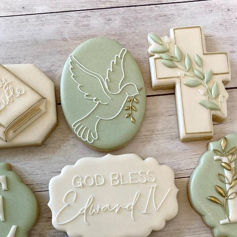 Baptism Cookies Decorated Boy, Christening Cookies Boy, Baptism Sugar Cookies Boy, Sage Green Baptism Decor, God Bless Cookies, Baby Dedication Cookies, Baby Christening Ideas, Baby Baptism Ideas, Baptism Cookies Boy