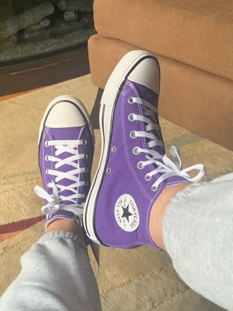 Purple Converse Aesthetic, Quinceanera Stuff, Cute Converse Shoes, Converse Aesthetic, Modest Casual, Purple Converse, Cute Converse, Painted Canvas Shoes, Shoe Ideas