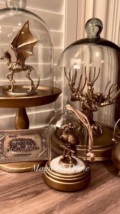 Harry Potter Office, Harry Potter Bathroom, Harry Potter Library, Harry Potter Christmas Decorations, Hogwarts Christmas, Harry Potter Room Decor, Harry Potter Bedroom, Anniversaire Harry Potter, Theme Harry Potter