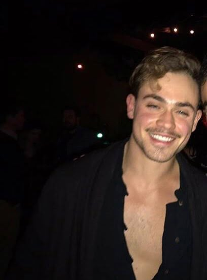 Blue eyes and smiles will literally cause the heart attack that kills me Dacre Montgomery Eyes, Dacre Montgomery Smile, Actors With Blue Eyes, Darce Montgomery, Billy Hargrove, Akali League Of Legends, Blue Eyed Men, Dacre Montgomery, Tom Felton