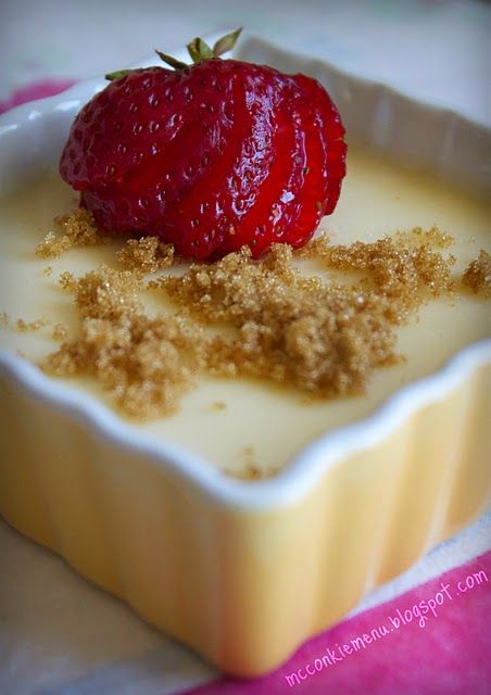 Russian Cream recipe... This was very yummy and exceedingly easy to make. It taste like sweet cream ice cream from cold stone. Russian Cream Recipe, Russian Cream, Vanilla Food, Sweet Cream Ice Cream, Ginger Wraps, Red Chili Paste, Russian Desserts, International Desserts, Ukrainian Recipes