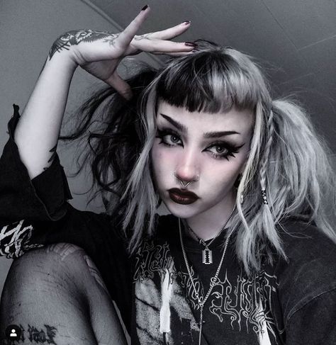 Ghost.Lydia on instagram Undercut Ponytail, Black And Grey Hair, Gothic Hair, Gothic Hairstyles, Alt Makeup, Goth Hair, Alternative Makeup, Emo Makeup, Edgy Makeup