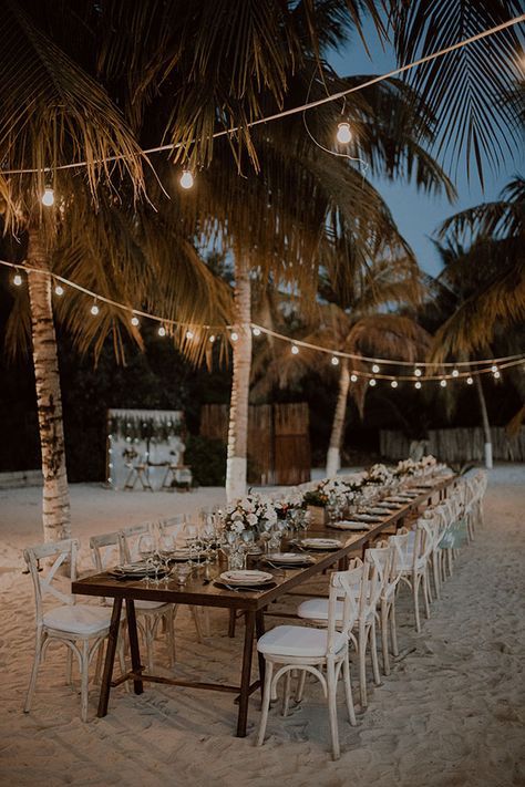 Beach Wedding Reception Dress Brides, Tropical Wedding Bar Decor, Outside Beach Wedding, Beach Wedding Intimate, Destination Beach Wedding Ideas, Neutral Beach Wedding, Wedding On Beach, Wedding Beach Decor, Beach Dinner Parties