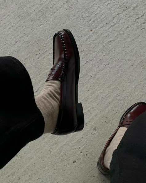 Brown Loafers Men, Sam Reid, Shoes And Socks, Loafers Outfit, Paris Mode, Vintage Versace, Brown Loafers, Shoe Inspo, Swag Shoes