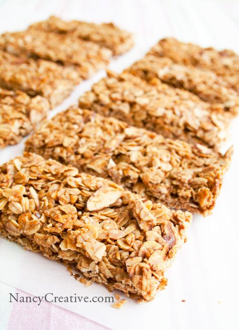 Crunchy Granola Bar Recipe, Almond Granola Bars, Gluten Free Granola Bars, Honey Almond Granola, Buckwheat Honey, Nature Valley Granola, Honey Granola, Chewy Granola Bars, Granola Recipe Bars