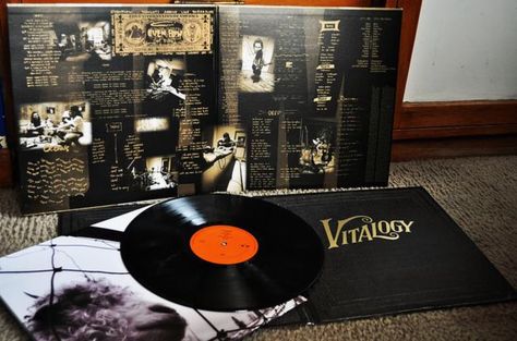 Vitalogy Pearl Jam Album Design, Pearl Jam, Music Record, Google Images, Jam, Vinyl, The Originals, Music