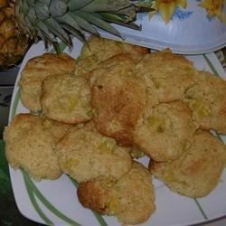 Use canned crushed pineapple and juice to make these unique drop cookies with walnuts. Pineapple Drop Cookies, Cookies With Walnuts, Fruity Cookies, Pineapple Cookies, Pineapple Recipes, Walnut Cookies, Drop Cookies, Crushed Pineapple, Cookies Recipes