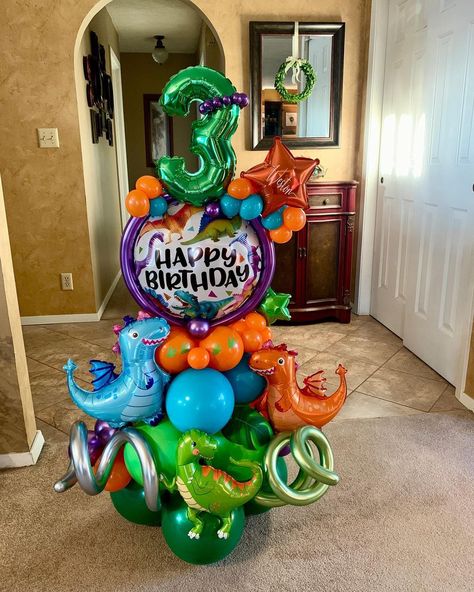 SAS Designs’s Instagram photo: “Happy Birthday Weston! Hope you had a DINO-mite day! 🦕 🦖 #3rex #dinosaurbirthday #dinosaurballoons #dinoparty #balloonbouquet…” Dino Balloon Garland, Dinosaur Balloon Bouquet, Photo Happy Birthday, Dinosaur Balloons, Dino Eggs, Dinosaur Birthday Cakes, Balloon Ideas, Birthday Party Balloon, Dino Party