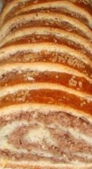 Pittsburgh Style Nut Roll, Apricot Roll Recipe Polish, Hungarian Walnut Roll, Walnut Roll Recipe, Grandmas Rolls, Slovak Nut Roll Recipe, Slovenia Recipes, Desert Rolls, Hungarian Nut Roll Recipe