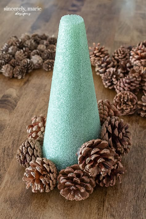 Cone Christmas Decorations, Pine Cone Ideas, Pinecone Ideas, Pinecone Tree, Pinecone Art, Pine Cone Christmas Decorations, Pine Cone Tree, Pinecone Crafts Christmas, Pine Cone Christmas