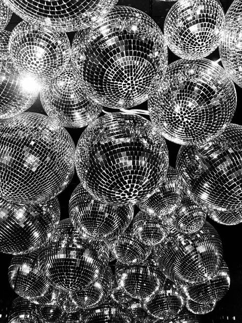 Julian Haites, Iphone Wallpaper Orange, January Wallpaper, Disco Aesthetic, Pink Macbook, Magnolia Parks, Ball Aesthetic, Black And White Picture Wall, Gray Aesthetic