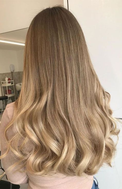 Blonde Looks For Brunettes, Blonde Hair For Fair Neutral Skin, Ombre For Blonde Hair, Soft Blonde Balayage On Dark Hair, Baby Lights Rubio, Warmer Blonde Hair, Baby Light Balayage, Brown Roots With Blonde Hair, Blonde Hair Morenas