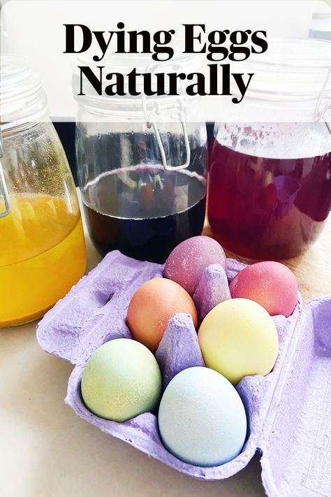 Guide on how to dye eggs using natural ingredients Turmeric Dye, Eco Friendly Easter, Dyed Easter Eggs, Dye Easter Eggs, Homemade Face Paints, Naturally Dyed Easter Eggs, Cabbage Head, Egg Dye, Ukrainian Easter