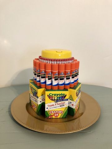 Teacher Supply Cake, School Supply Cake, School Supplies Cake, Teacher Cakes, Handmade Teacher Gifts, Teacher Wreaths, Appreciation Gifts Diy, Expo Marker, Teacher Appreciation Gifts Diy