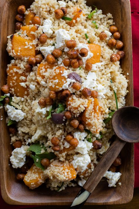 Delicious couscous salad made with roasted butternut, crispy chickpeas and creamy feta Butternut And Feta Salad, Butternut Feta Salad, Roasted Couscous, Apricot Couscous, Kersfees Idees, College Diet, Student Food, Pearl Couscous Salad, Weekly Recipes