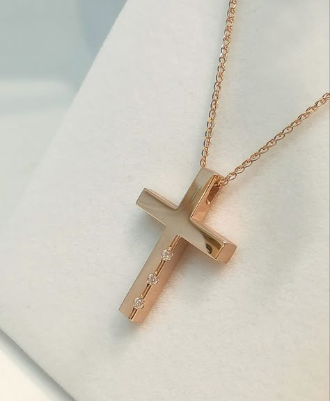 Cross Accessories, Tiny Cross Necklace, Cross Jewelry Necklace, Mens Cross Necklace, Pretty Jewelry Necklaces, Gold Jewelry Simple Necklace, Girl Baptism, Gold Cross Necklace, Gold Cross Pendant