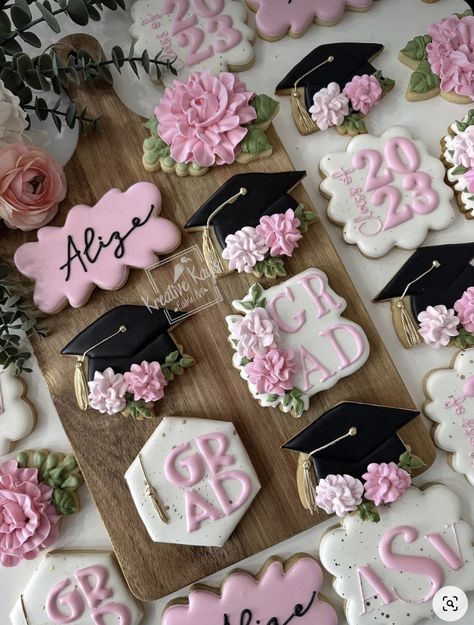 Grad Cake With Flowers, Phd Party, Pink Graduation Party, Law School Graduation Party, Graduation Party Pictures, Graduation Party Desserts, Graduation Treats, College Grad Party, School Cookies