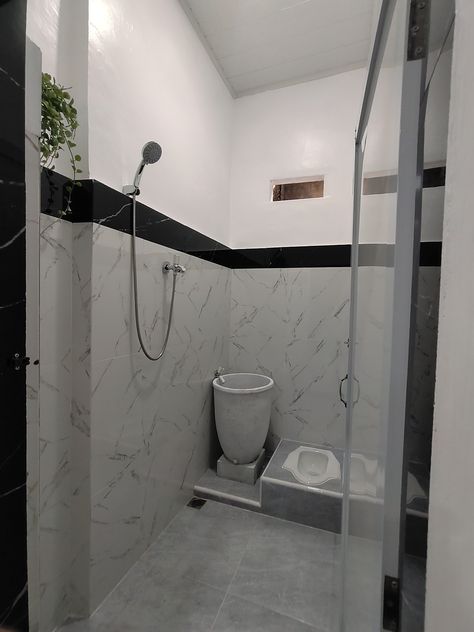 Simple Toilet Design, Wc Aesthetic, Wc Jongkok, Simple Bathroom Renovation, Small House Blueprints, Toilet And Bathroom Design, Bedroom Pop Design, House Interior Design Styles, Interior Design Your Home