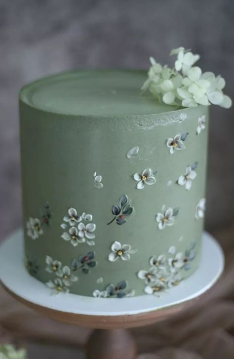 43 Cute Buttercream Flower Cake Ideas : Sage Green Tone Daisy Flower Cake Birthday, Green Cake With Flowers, Green Color Cake, Sage Green Cake Ideas, Green Flower Cake, Sage Green Birthday Cake, Buttercream Daisy, Ivy Cake, Flower Cake Ideas