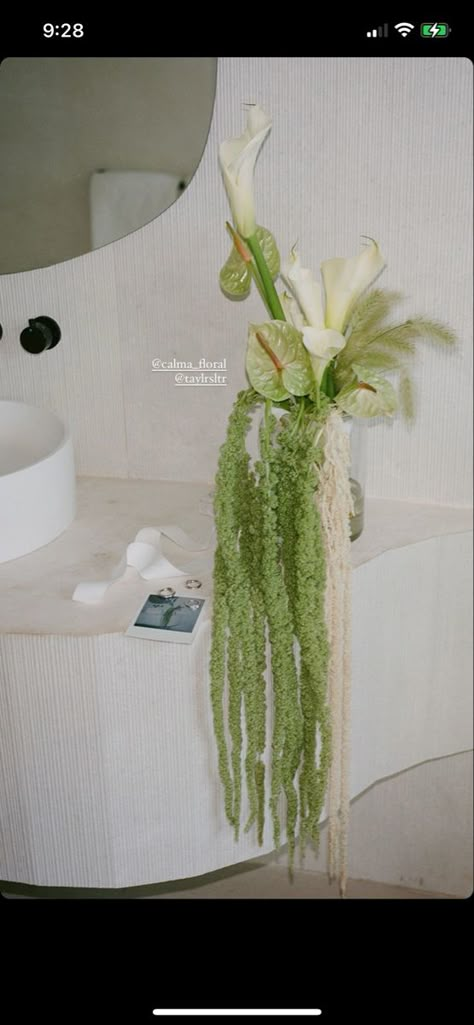 Amaranth Bridal Bouquet, Anthirum Bouquet, Drapey Bouquet, White Anthurium Arrangement, Sculptural Wedding Flowers, Anthurium Wedding Decor, Funky Bridal Bouquet, Anthurium Bouquet Wedding, Sculptural Bouquet