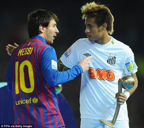 Messi led Barcelona to a 4-0 win over Santos in 2011, playing against his future team-mate Neymar Messi 2010, Fifa Club World Cup, Cr7 Vs Messi, Lionel Messi Barcelona, Messi Vs, Messi And Neymar, Neymar Football, Club World Cup, Champions League Final