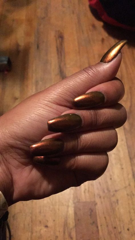 Fall Design Nails Short, Duo Chrome Nails, Bronze Chrome Nails, Fall Season Nails Colors, Orange Chrome Nails, Metallic Nails Design, Coffin Nails Ombre, Gold Chrome Nails, Bronze Nails