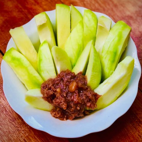 Pagkaing Pinoy 🇵🇭 Pagkaing Pinoy, Pinoy Fruit Salad, Pinoy Kakanin, Pinoy Almusal Breakfast, Filipino Fruit Salad Condensed Milk, Celery