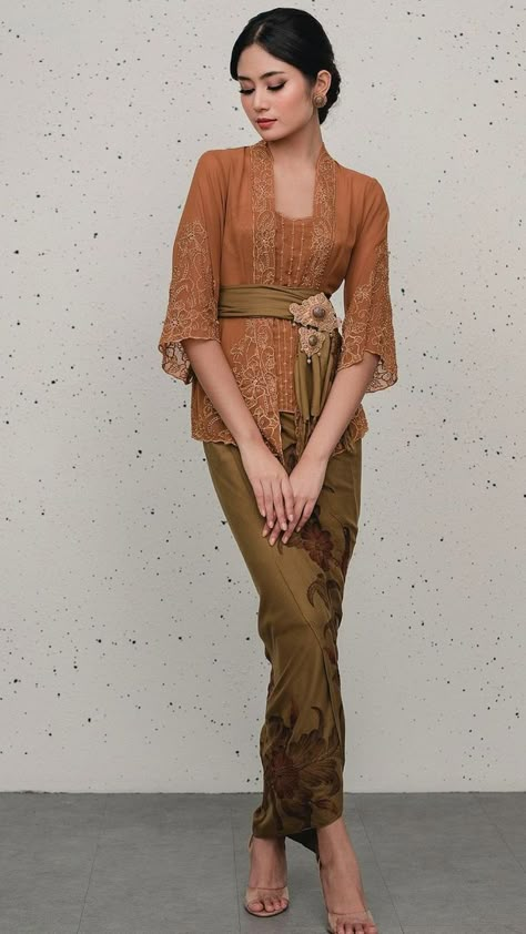 baju batik kebaya terbaru Kebaya Style, Dres Batik, Ootd Kebaya, Renda Kebaya, Kebaya Simple, Indonesian Clothing, Batik Model, Kondangan Outfit, Kebaya Modern Dress