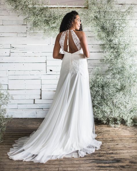 Loulette Bride, Boho Wedding Dresses, Boho Gown, Traditional Gowns, Boho Bridal Gowns, Mother Wedding, Bohemian Dresses, Bridal Jumpsuit, Mother Wedding Dress