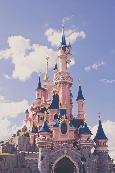 Disneyland Chateau Disney, Disney Mignon, Disney Parque, Images Disney, Wallpaper Disney, Sleeping Beauty Castle, Karakter Disney, Film Disney, Wallpaper Tumblr