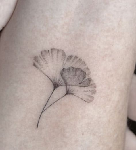 Ginkgo Tattoo Minimal, Ginkgo Tattoo, Courage Tattoos, Peony Flower Tattoos, Leaf Tattoo, Ginkgo Leaves, Plant Tattoo, Bee Tattoo, Collar Bone Tattoo