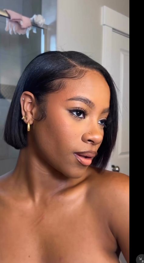 Cap Bob Weave Black Women, Silk Pressed Bobs On Natural Hair, Silk Press Natural Hair Short Bob Side Part, Styles For Short Relaxed Hair, Side Part Bob Silk Press, Natural Hair Pressed Out Silk Bob, Short Bob Side Part, Relaxed Hair Styles, Short Relaxed Hair