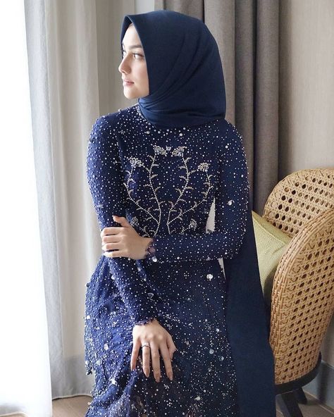 Baju Kahwin Muslimah, Gaun Resepsi Hijab, Baju Tunang Simple Muslimah, Dress Tile Brokat Muslim, Kebaya Modern Hijab Lamaran, Model Dress Kebaya, Kebaya Wedding, Elegant Bridal Dress, Muslim Dresses