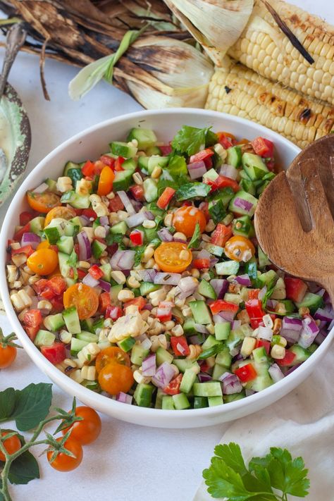 Make this Summer Corn Salad before It's Too Late | The Domestic Dietitian Summer Corn Recipes, Labor Day Bbq, Light Summer Meals, Seasoned Corn, Corn Salad Recipes, Simple Vinaigrette, Summer Produce, Bbq Sides, Vegetarian Breakfast Recipes