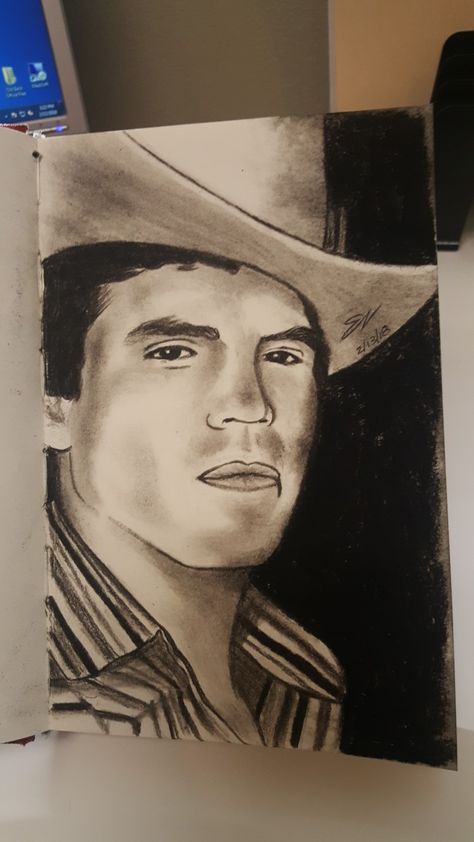 Chalino Sanchez charcoal drawing Chalino Sanchez Drawing, Chalino Sanchez Wallpaper, People Walking Png, Chalino Sanchez, Farm Animal Painting, Stephen Curry Pictures, Wallpaper Ios, Chicano Drawings, Vintage Floral Wallpapers